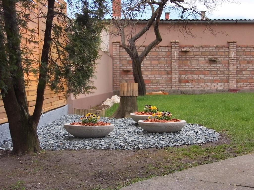 Alfa Apartman Sarvar Room photo